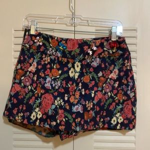 Zara Skort - Size M - New with tags on